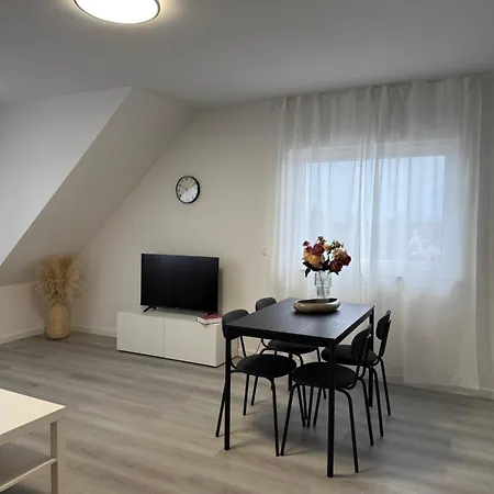 Comfy Apartman *